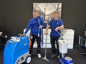 Bankstel Reinigers plaats foto